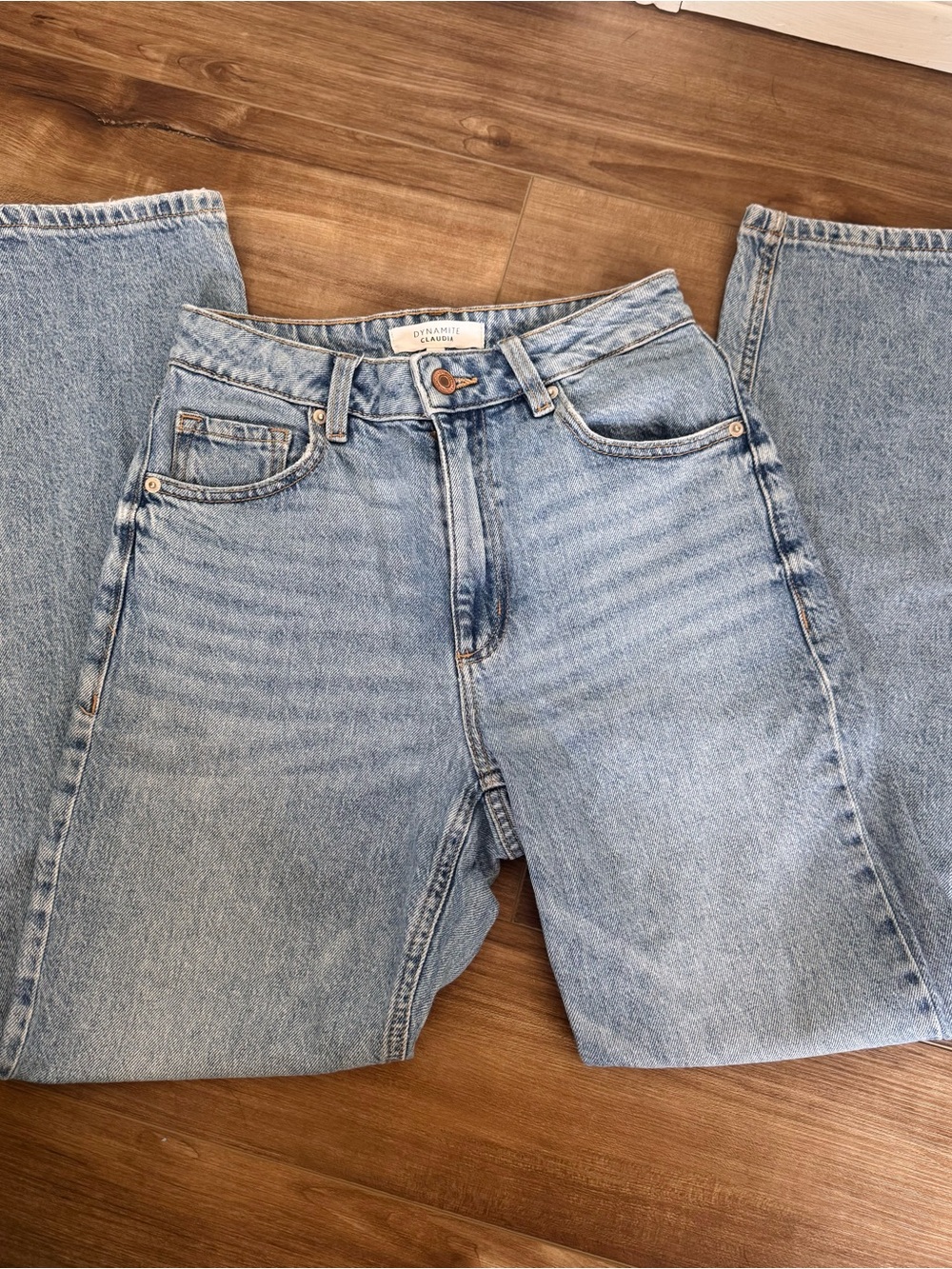 Dynamite Claudia Light Blue Mom Jeans